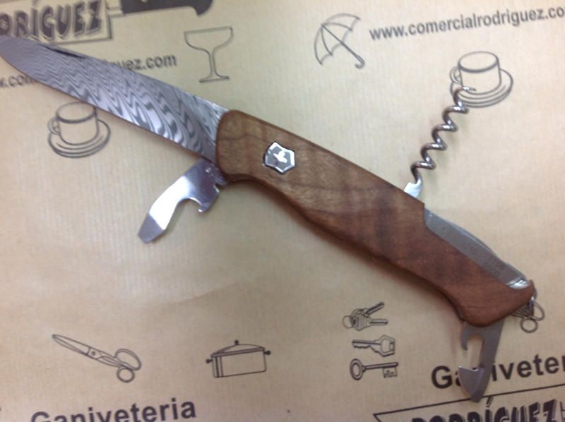 Victorinox Edicion limitada Damast 2015 en Cuchilleria Comercial Rodriguez